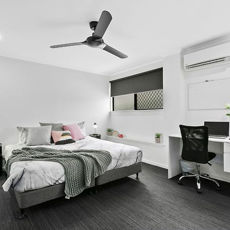 Mihaven Shared Living - Martyn St Hostel Cairns Exterior photo